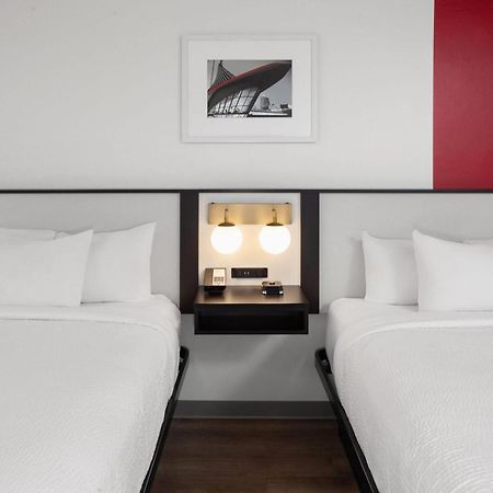 מלון Ramada By Wyndham מילווקי מראה חיצוני תמונה