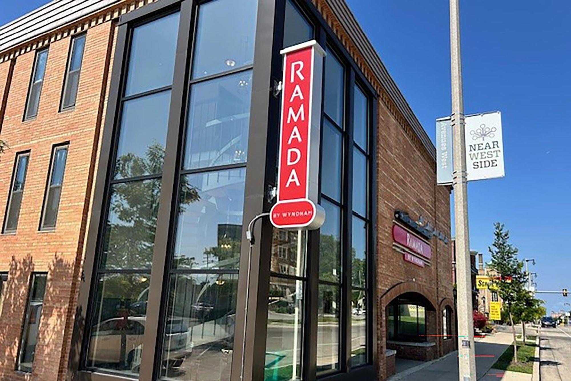 מלון Ramada By Wyndham מילווקי מראה חיצוני תמונה