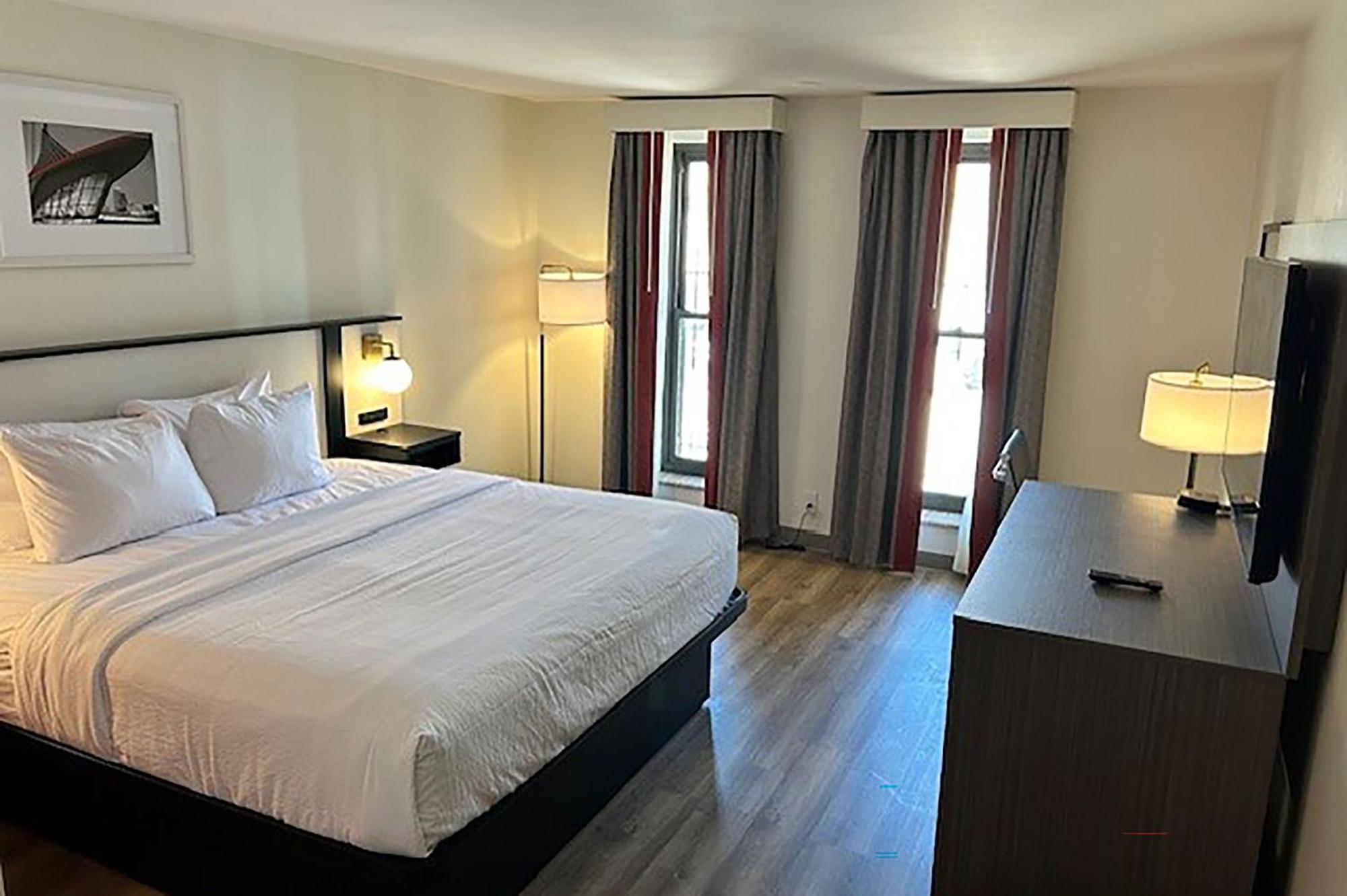 מלון Ramada By Wyndham מילווקי מראה חיצוני תמונה