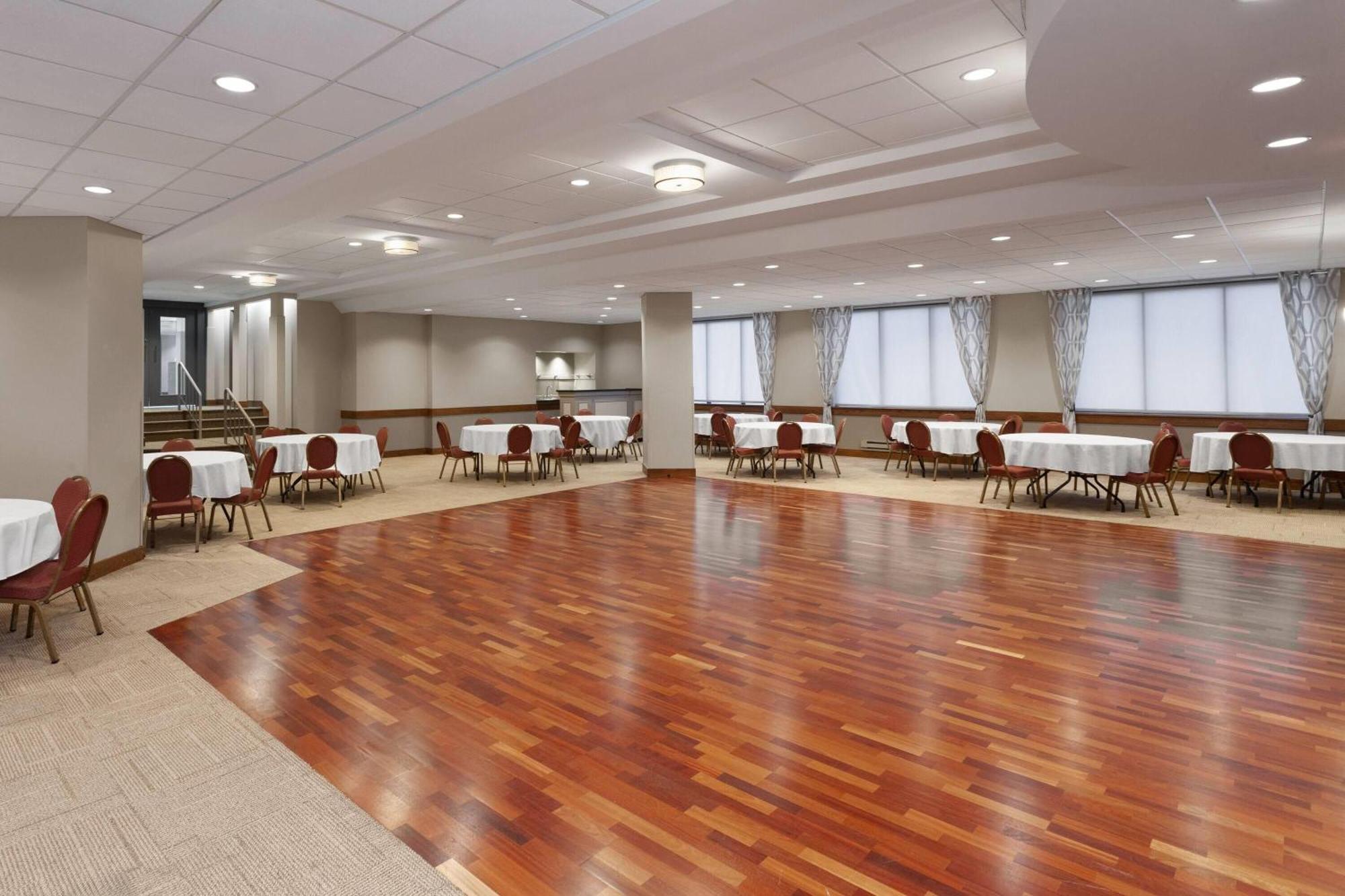 מלון Ramada By Wyndham מילווקי מראה חיצוני תמונה